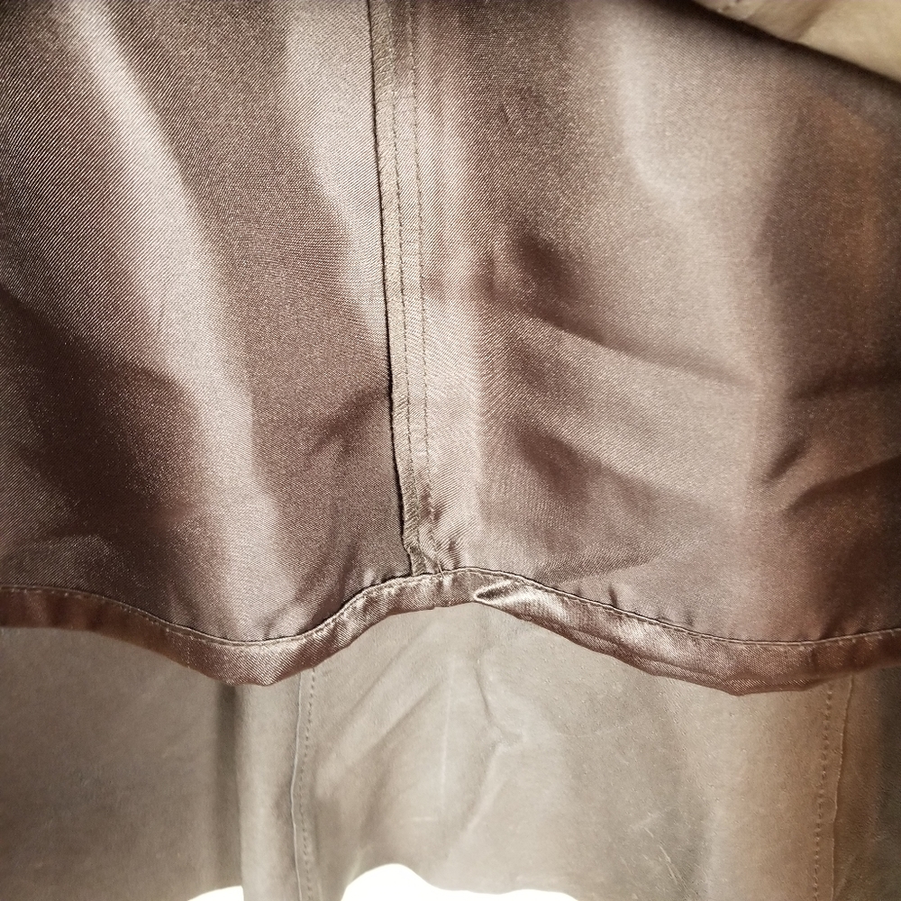 FIRM CAbi Brown 100% Leather Scalloped Skirt size 6 380 - Picture 2 of 7